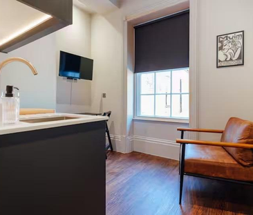Studio to rent - Photo 1
