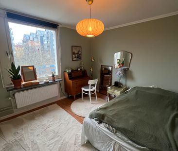 Sandfjärdsgatan, Årsta - Photo 1