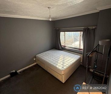 1 bedroom in a house share to rent - Photo 4