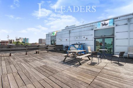 1 bedroom flat to rent - Photo 3