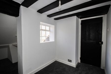 2 bedroom terraced house to rent - Photo 2