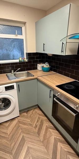 Studio Flat, Stox Mead, HA3 - Photo 1