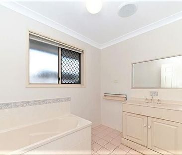 16 Fielding Way, Kirwan - Photo 2