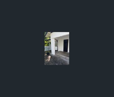 Quaint cottage nestled in Bushland - Photo 3