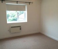 1 bed Apartment - To Let - Photo 5