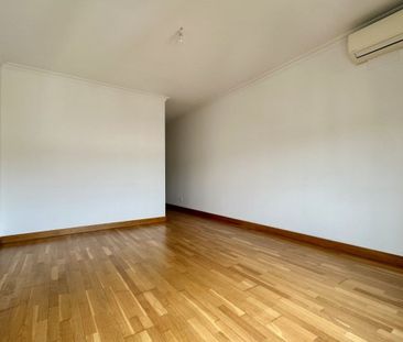 3 bedroom luxury Apartment for rent in Avenida Columbano Bordalo Pi... - Photo 4