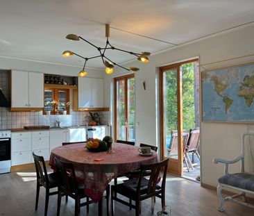 Charmigt hus i Vaxholm nära skärgården och Stockholm - Photo 3