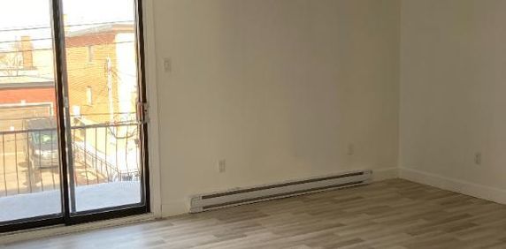 Grand 6 1/2 'a louer - Photo 2