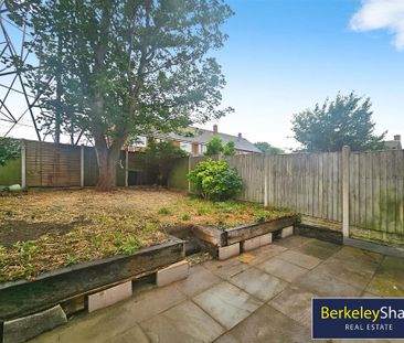 3 bedroom semi-detached house to rent - Photo 4