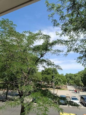 Avenida de las Palomeras, Madrid, Community of Madrid 28018 - Photo 5