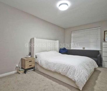 The Avenue, Worcester, KT4 - Photo 5