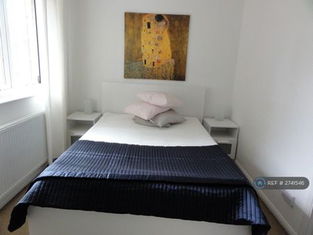 2 bedroom semi-detached house to rent - Photo 4