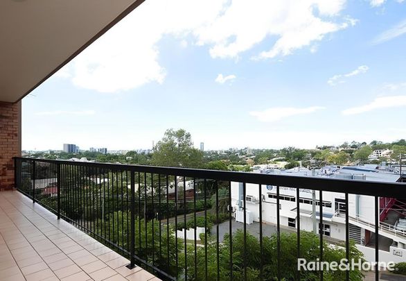 Two Bedroom Unit with Huge City Views - Photo 1