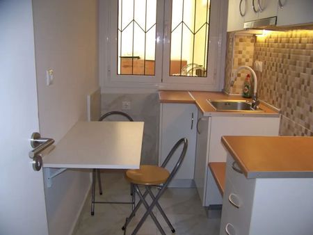 Ενοικίαση κατοικίας, 47 τ.μ., Καλλιθέα, 540 € - Photo 4