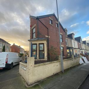 5 bed house share to rent in Grove Road, Middlesbrough, TS3 - Photo 2