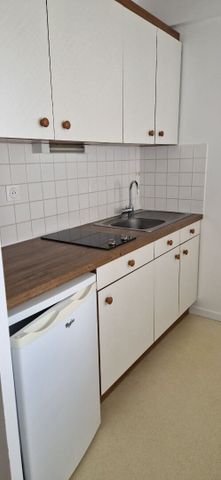 Location Appartement 1 pièce 39m² - Photo 2