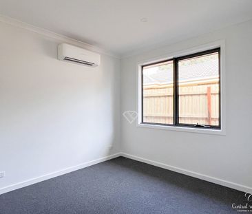 Freestanding Townhouse Just Steps from the Train Station – Ultimate... - Photo 6