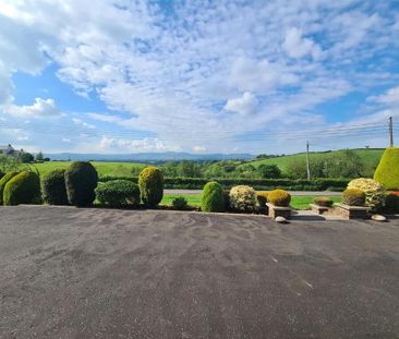 182 Mealough Road, Carryduff, Belfast, BT8 8LY - Photo 2