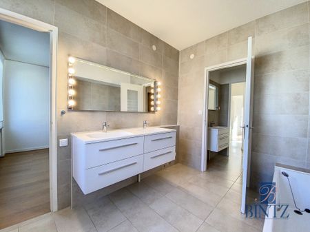 Location Appartement 5 pièces 163m² STRASBOURG 67000 - Photo 5