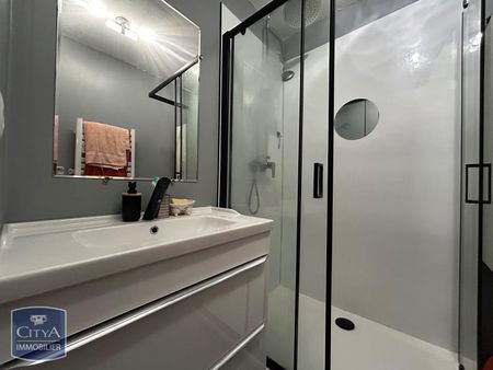 Location Appartement 2 pièces 47m² VILLEFRANCHE SUR SAONE 69400 - Photo 5