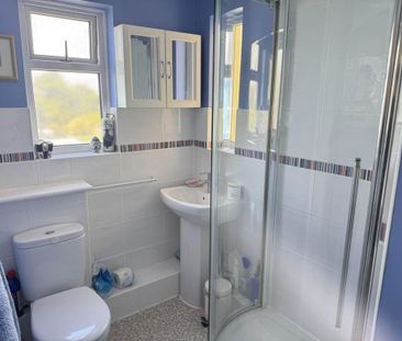 2 bedroom flat to rent - Photo 6
