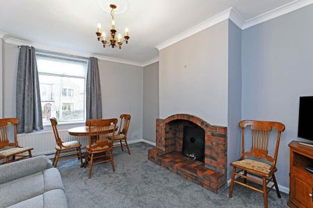 3 bedroom detached house to rent - Photo 4