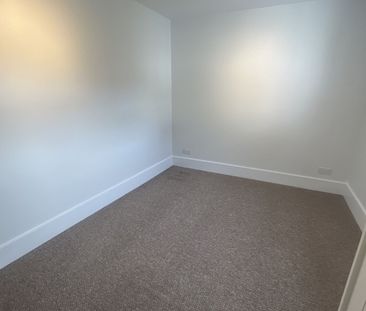 1 Bed Flat, Fortunegate Road, NW10 - Photo 3