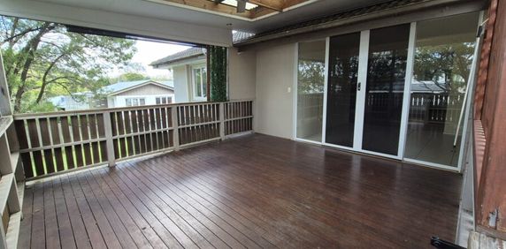 Executive Residence in a Prime Location - Wishart State High and Mansfield State High Catchment! - Photo 2