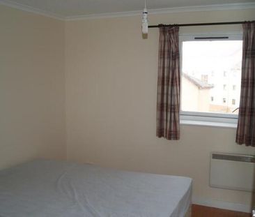3 bedroom flat to rent - Photo 5