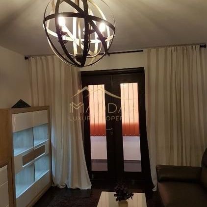Piața Victoriei | Spate Guvern | 2 Camere Lux | Loc de Parcare Inclus - Fotografie 1