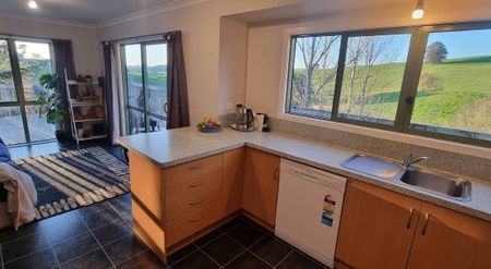 Rural lifestyle, in Pirongia School zone. - Photo 3