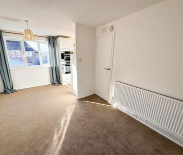 1 bedroom maisonette to rent - Photo 2