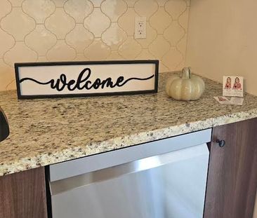 For Lease - 1196 Peelar Crescent, Innisfil, Ontario - Photo 2