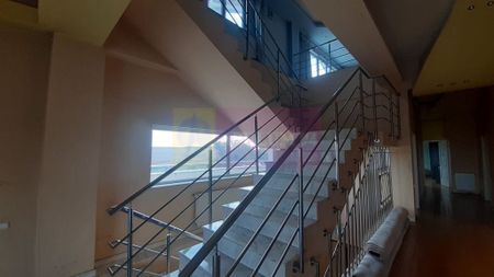 Două Etaje în Vilă în zona Voluntari de Închiriat - Fotografie 5