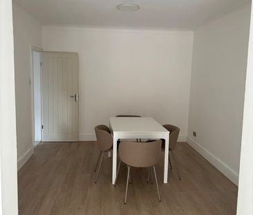 4 Bed Semi-Detached House, Watford Way, NW4 - Photo 4