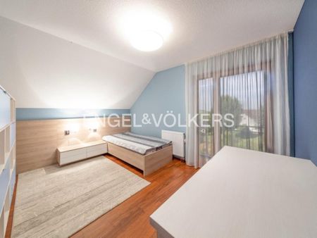 Pronájem domu 170 m2 - Fotografie 3