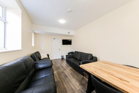 8 bedroom house to rent - Photo 2