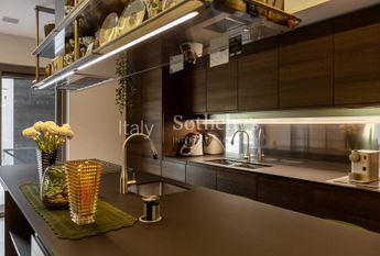 Luxury Villa with Pool and Spa in the Heart of EUR