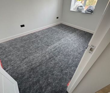 3 Bed Detached House, Long Lane, CR0 - Photo 4