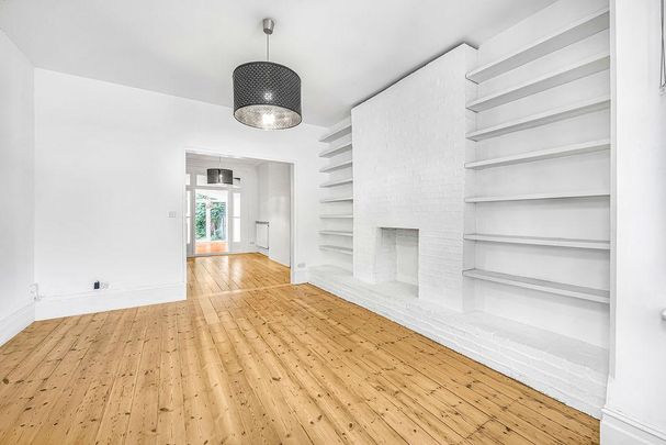 5 bedroom detached house to rent - Photo 1