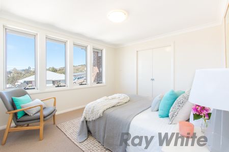 2 Kuraman Close, Macquarie Hills NSW 2285 - House For Rent | Domain - Photo 4