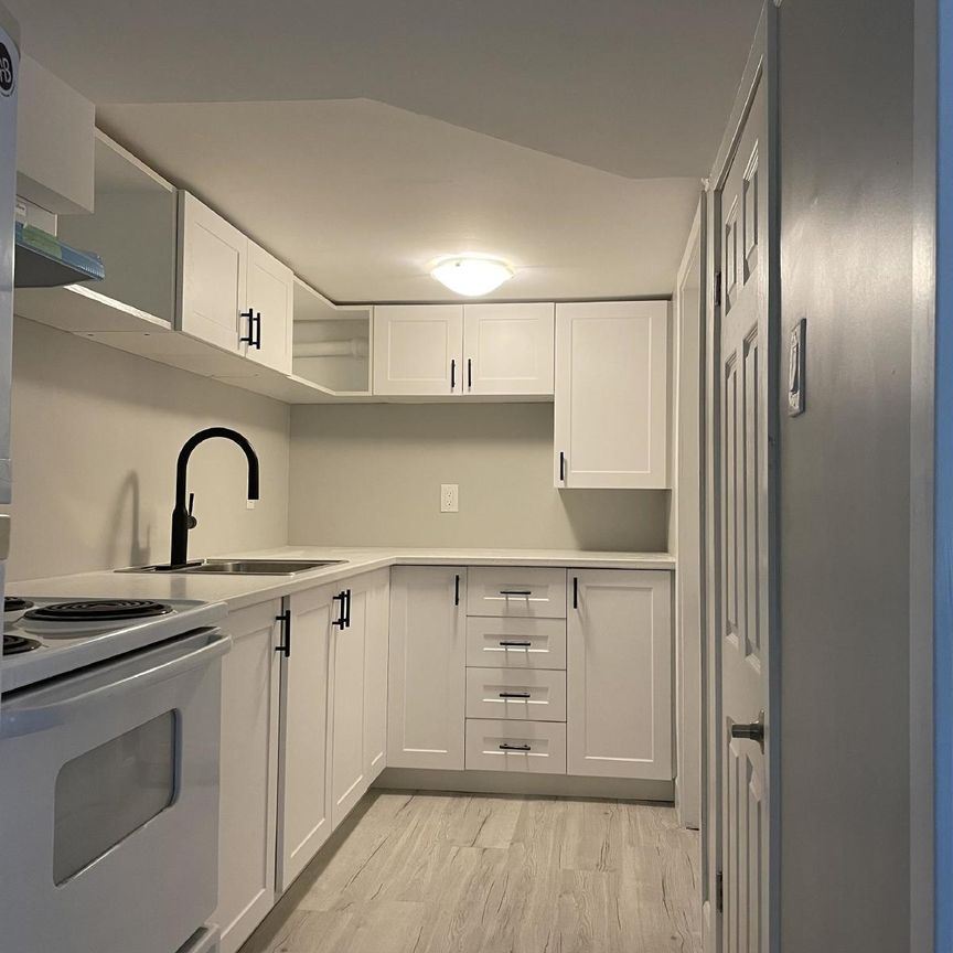 358 Cambridge Street N - Photo 1