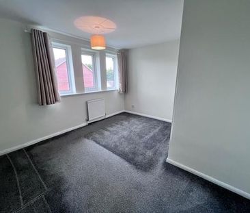 2 bedroom semi-detached house to rent - Photo 3