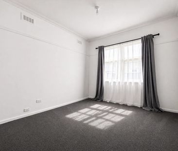 Where Comfort Meets Effortless Family Living - Photo 3