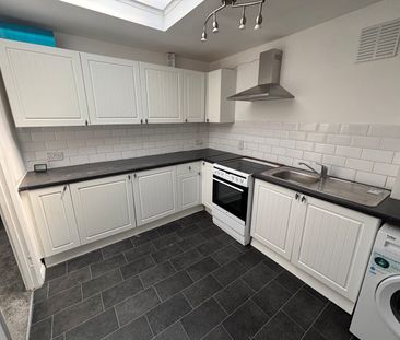 Front Lane, Upminster, RM14 - Photo 5