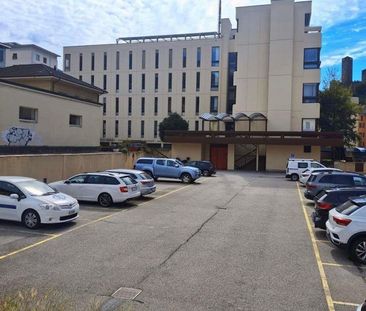 Möbliertes Attikaeinzimmer in der Innenstadt von Bellinzona zu verm... - Foto 5