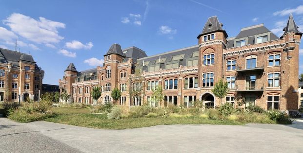 Appartement in historisch Leopoldskazerne met 1 slp, terras, autostaanplaats, kelderberging voor 1.335 EUR/mnd - Photo 1