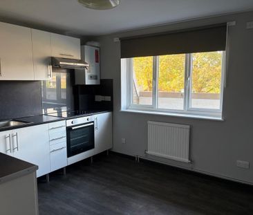 3 bedroom maisonette to rent - Photo 1