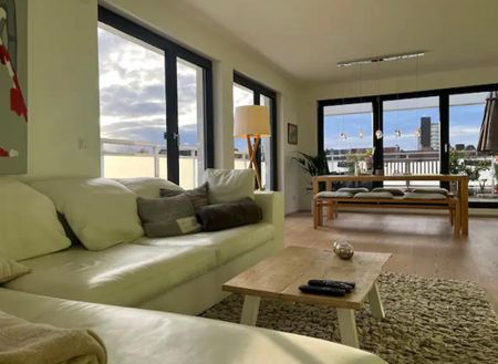 <h1 class="md:text-xl md:leading-6 mt-4 md:mt-10 lg:mb-6 mb-3 text-primary-500 font-semibold text-base leading-5"> Wohnung in Essen (Rüttenscheid) </h1> - Photo 3