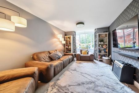 5 bedroom detached house to rent - Photo 3